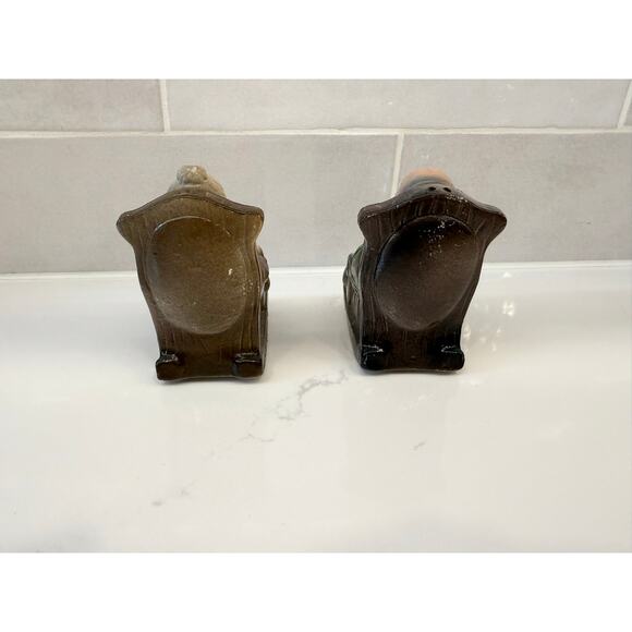 Vintage Grandma and Grandpa Rocking Chair Salt and Pepper Shakers - Picture 5 of 9